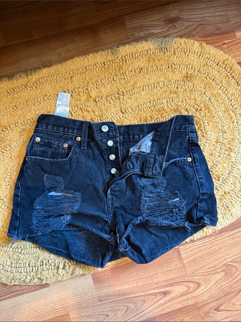 High-Waist Levi’s Black Distressed Denim Shorts